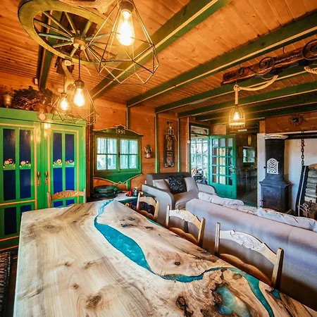 Brvnara Orlovo Gnezdo Lodge *