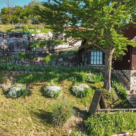 Lodge Brvnara Orlovo Gnezdo *